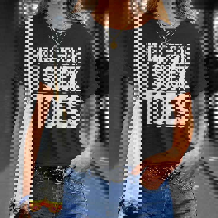 面白い足フェチ つま先を吸う ジョーク 地獄 Yeah Iuck Toes Tシャツ 彼女への贈り物