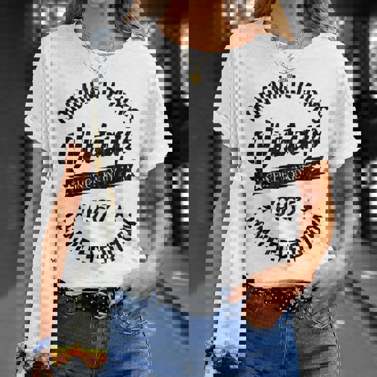 1967年生まれのヴィンテージレトロクラシック誕生日ギフト Tシャツ 彼女への贈り物