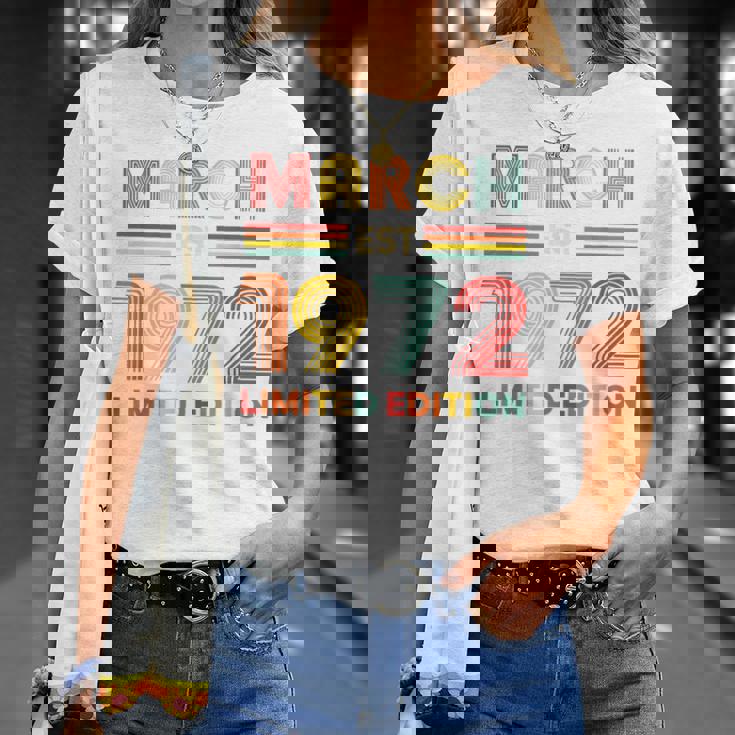 1972年3月日 誕生日 限定版 54歳 54歳 Tシャツ 彼女への贈り物