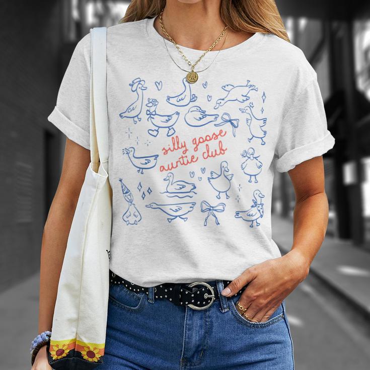 Auntie Aunt Silly Goose Mother’S Day Silly Goose Auntie Club T-Shirt Gifts for Her