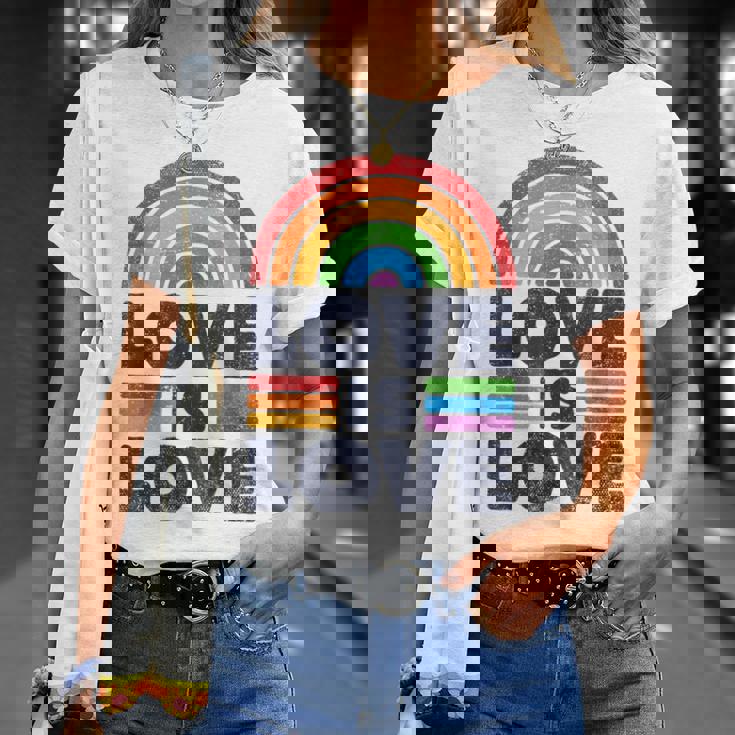 Lgbtq Love Is Love Gay Pride Lgbt Ally Rainbow Flagintage Tシャツ 彼女への贈り物