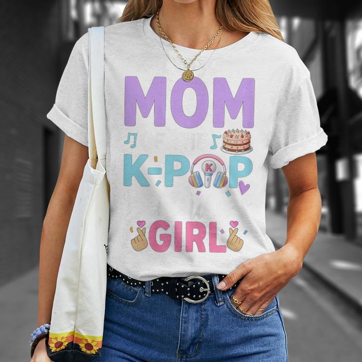 Mom Of The K-Pop Birthday Girl T-Shirt Gifts for Her