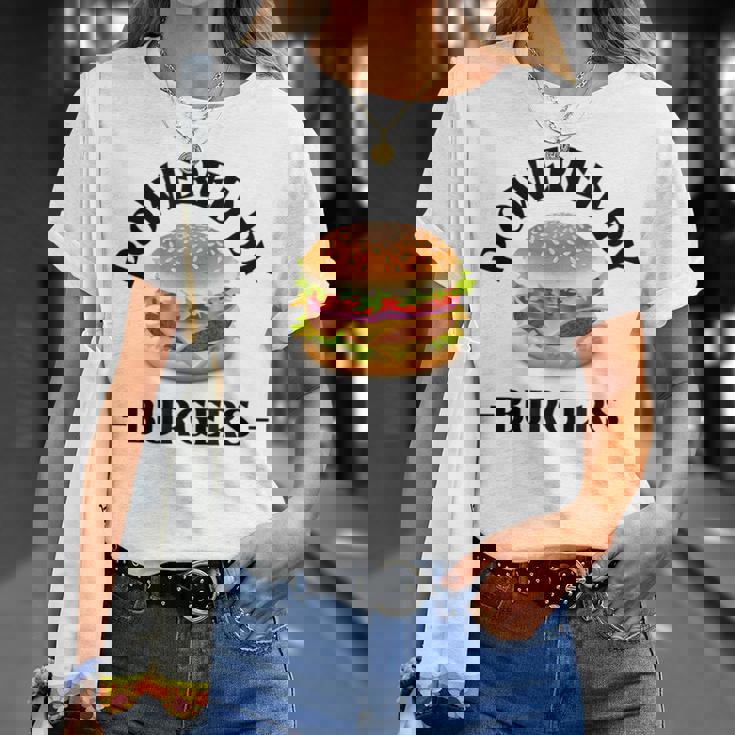 Powered By Burgers ファーストフード愛好家 面白いビーフバーガー Tシャツ 彼女への贈り物