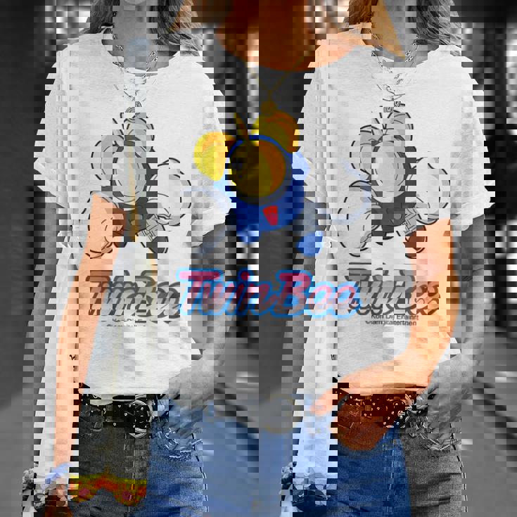 「ツインビー」ツインビー（D） Tシャツ 彼女への贈り物