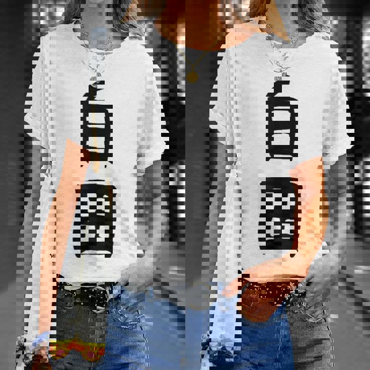 【白田】苗字 名字 名入れ 家族お揃い 女性 男性 子供 面白い 名前 おもしろ 服 ギャグ ネタ ウケ狙い Tシャツ 彼女への贈り物