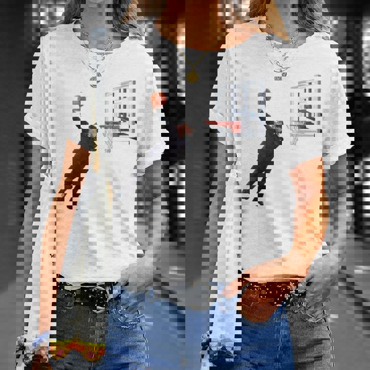 ダンキングダビングキムジョンウン北朝鮮バスケットボール Tシャツ 彼女への贈り物