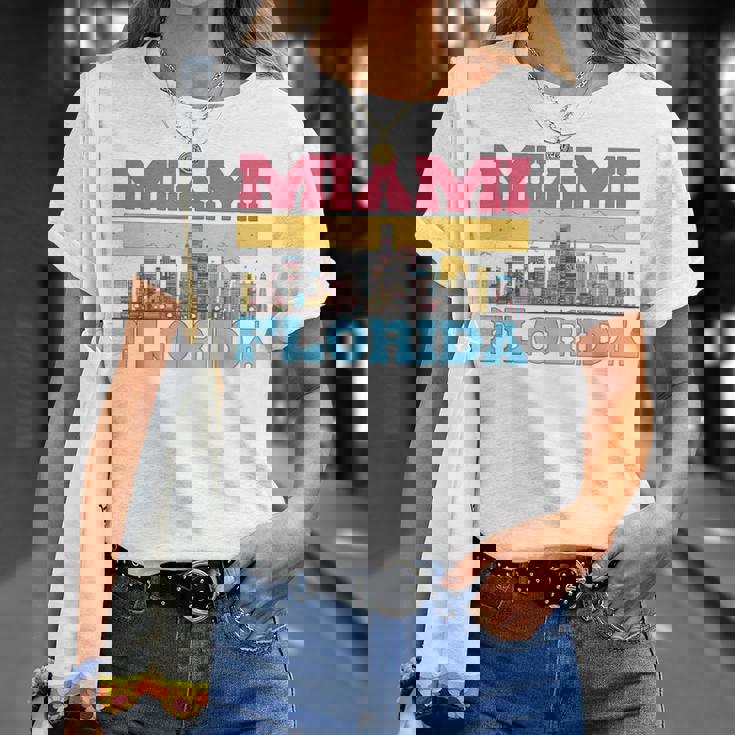 マイアミ フロリダ州 都市景観 お土産 モダン マイアミスカイライン Tシャツ 彼女への贈り物