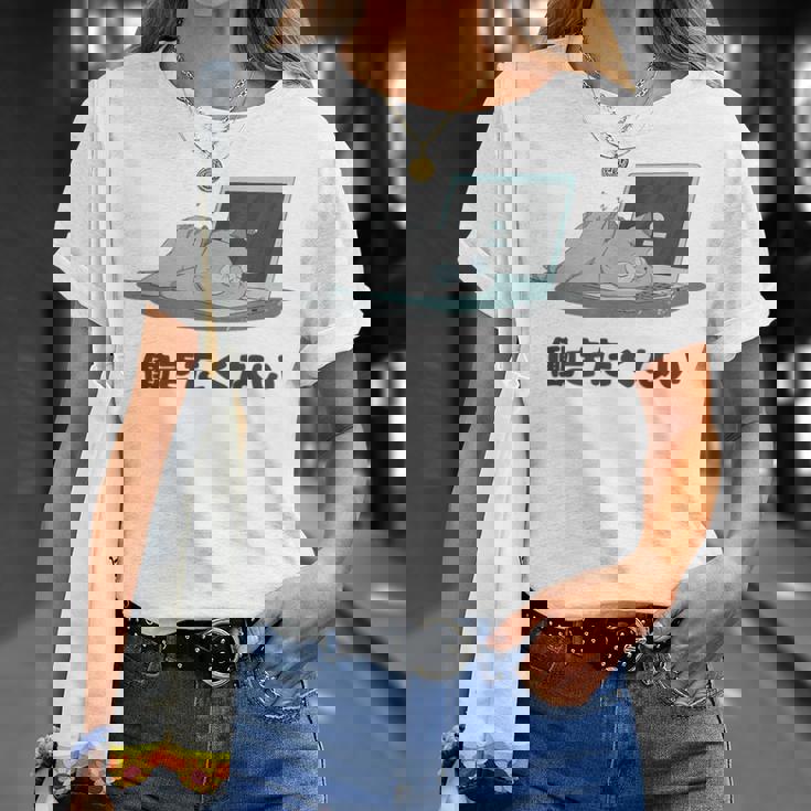 働きたくない 疲れた 寝ている ねこ ネコ 猫好き おもしろ ギャグ ネタ 動物好き 面白い 可愛い 猫 Tシャツ 彼女への贈り物