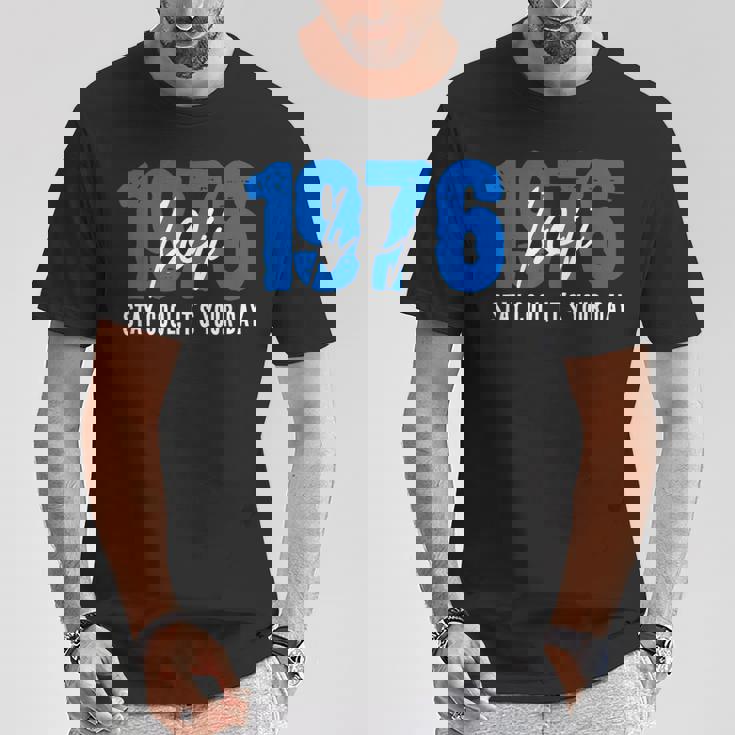 1976 誕生日 五十路祝い 50歳 大人の節目 クールでシンプルな数字デザイン Tシャツ 面白い贈り物