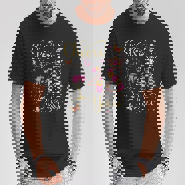 48歳、48歳の女王の誕生日、48歳の誕生日に乾杯。 Tシャツ 面白い贈り物