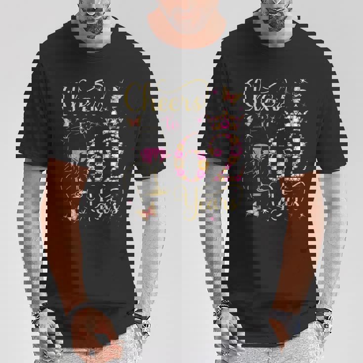 62歳、62歳の女王の誕生日、62歳の誕生日に乾杯。 Tシャツ 面白い贈り物