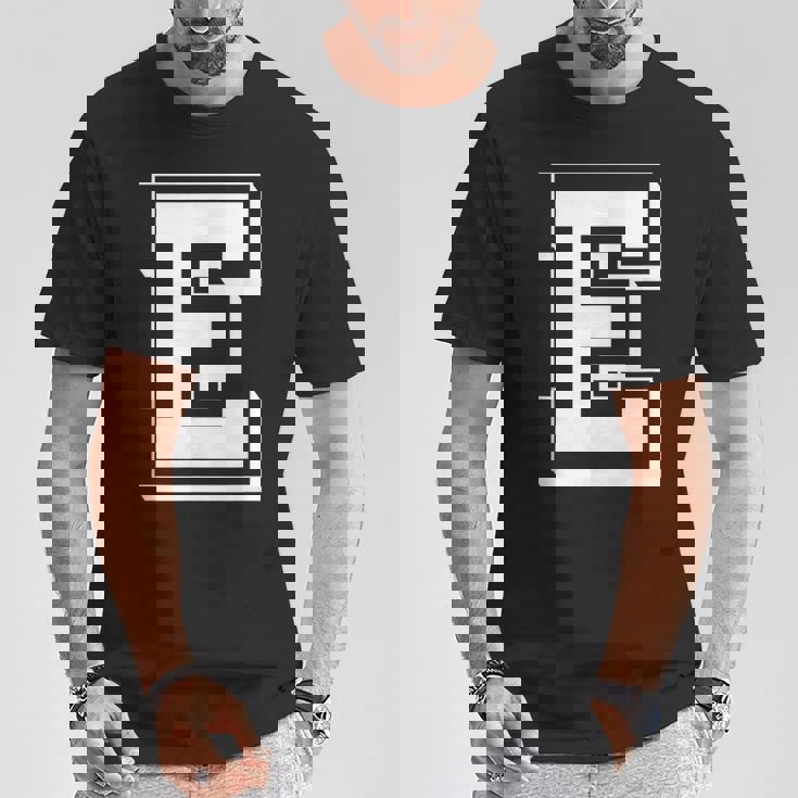 Best Friendshipseven Letters E From Friends Tシャツ 面白い贈り物