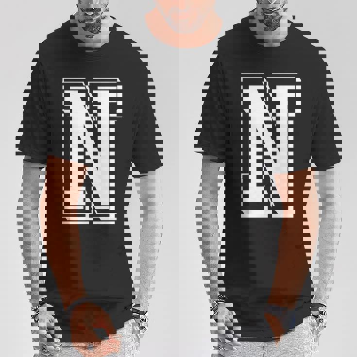 Best Friendshipseven Letters N From Friends Tシャツ 面白い贈り物