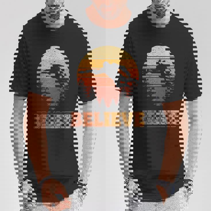 Bigfoot Believe Disc Golf Retro Sunset Vintage Flying Disc T-Shirt Unique Gifts