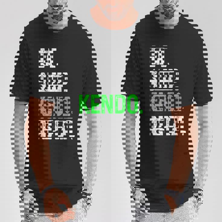 Eatleep Kendo Repeat 面白い格闘技コンバット Tシャツ 面白い贈り物