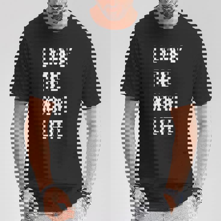 Mami の人生を生きている Mami Tシャツ 面白い贈り物