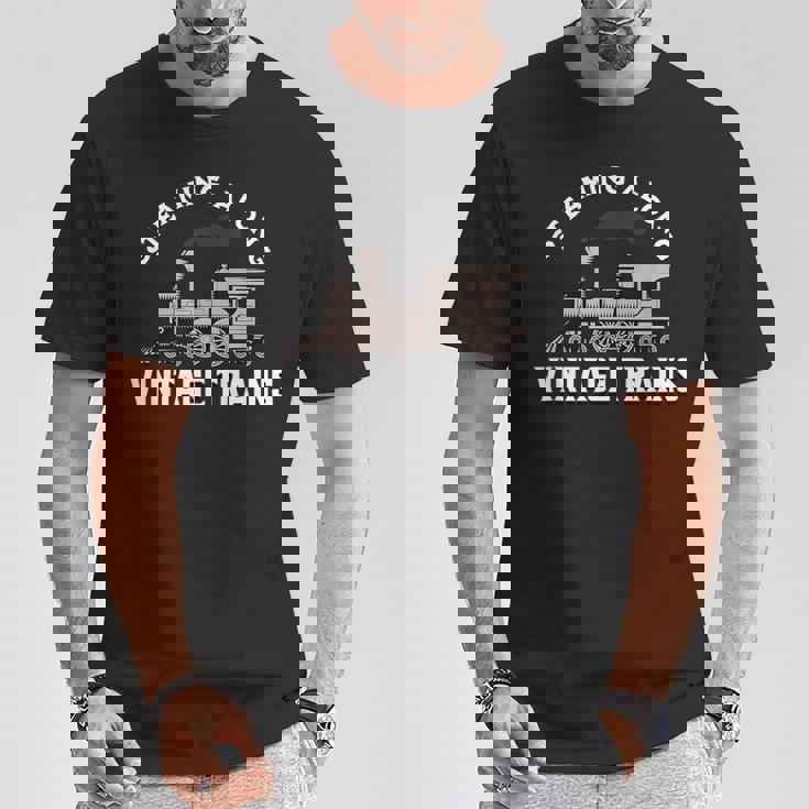 Staming Alongintage Train 機関車 Tシャツ 面白い贈り物