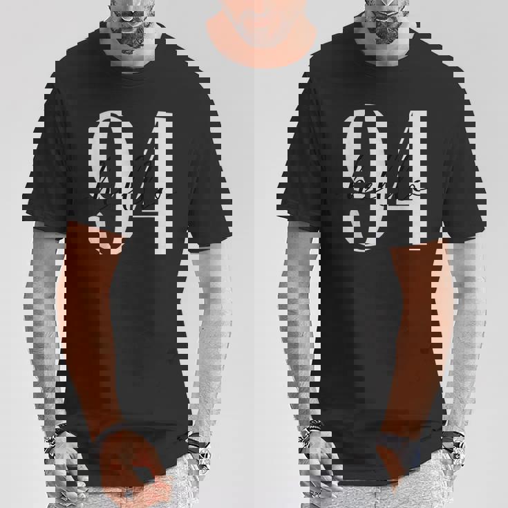 こんにちは94歳の誕生日のお祝い。 Tシャツ 面白い贈り物