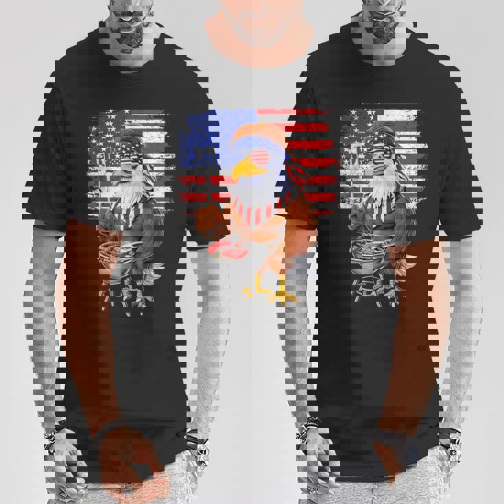 アメリカの白頭鷲、アメリカ国旗、バーベキュー、肉のグリル、愛国心、独立記念日、愛国心、誇り高きアメリカ人 Tシャツ 面白い贈り物
