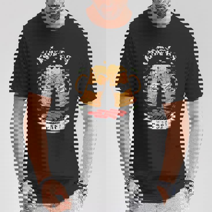 オクトーバーフェスト ビールとグリル ソーセージ Tシャツ 面白い贈り物