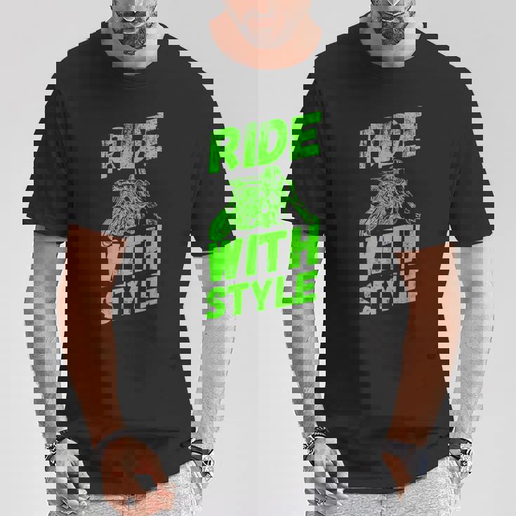 オートバイファンのためのスタイルヴィンテージ引用で乗る Tシャツ 面白い贈り物