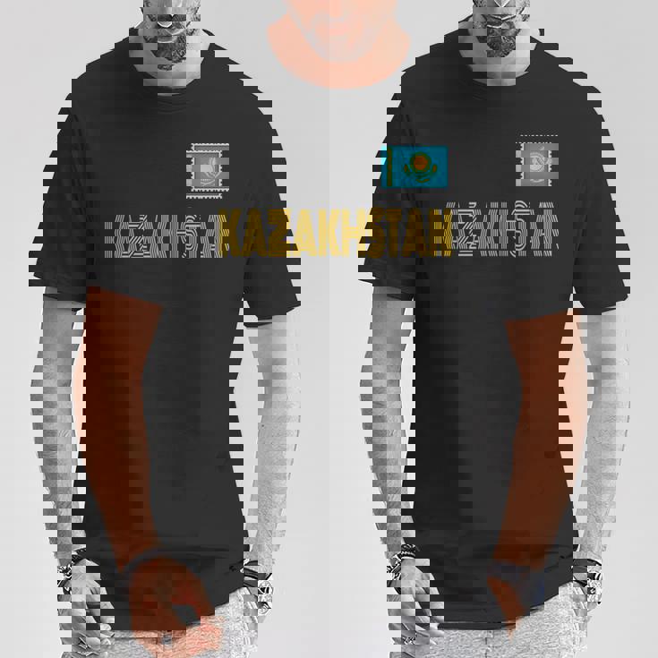 カザフスタン、カザフスタンの国旗、カザフスタンの国旗 長袖tシャツ Tシャツ 面白い贈り物