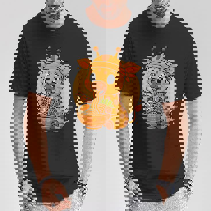 カワイイキリン食べるラーメングラフィック 日本のキリングラフィック Tシャツ 面白い贈り物