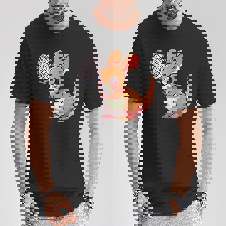 カンガルー かわいい ラケット スポーツ テニス プレイ 動物 キャラクター キュート Tシャツ 面白い贈り物