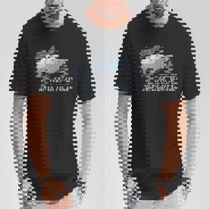 ディフェンダー ルーフテント オフロード 4X4 トラベル 乗り物 ギフト 面白い Tシャツ 面白い贈り物
