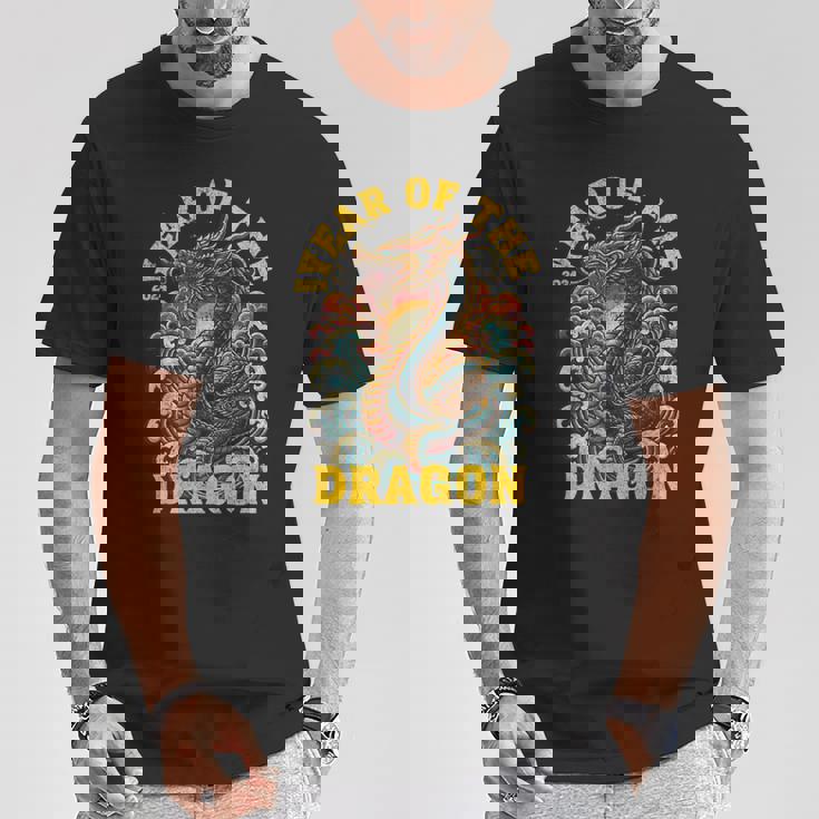 ドラゴンの年2024明けましておめでとうございます漢字 Tシャツ 面白い贈り物