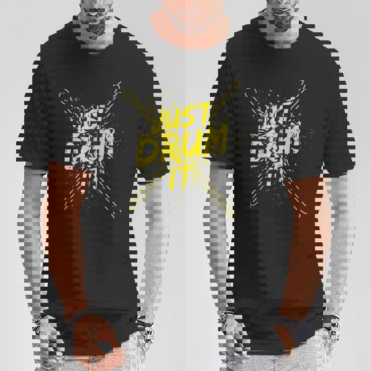 ドラムドラマーのドラマーミュージシャン衣装ドラマー Tシャツ 面白い贈り物