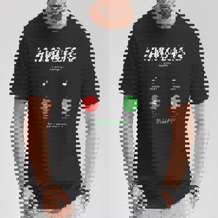 ハンブルクが呼んでいて、私はドイツ旅行に行かなければならない 長袖tシャツ Tシャツ 面白い贈り物