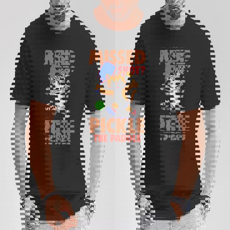 ピックルボール 猫 ミスショット ピクルス ザ・パドルプレイヤー Tシャツ 面白い贈り物