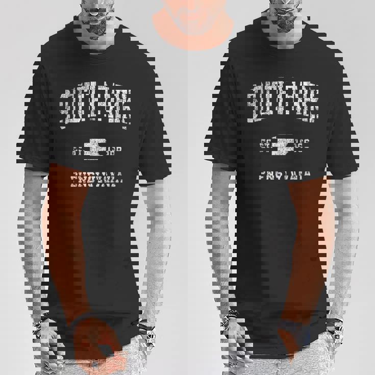 ペンシルバニア州サウスパークのヴィンテージアスレチックスポーツデザイン。 Tシャツ 面白い贈り物