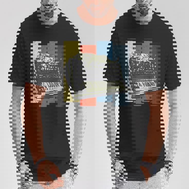 モジュラー シンセサイザー キーボード テクノ ビンテージ アナログ 猫 長袖tシャツ Tシャツ 面白い贈り物