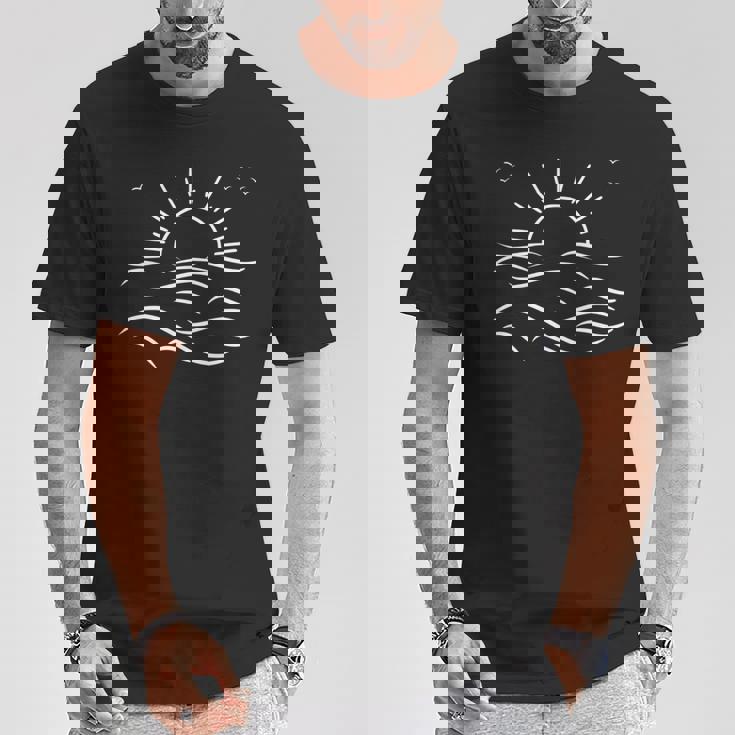 ヴィンテージ 海 夕日 鳥 飛ぶ 穏やかな 波 沿岸 自然 長袖tシャツ Tシャツ 面白い贈り物