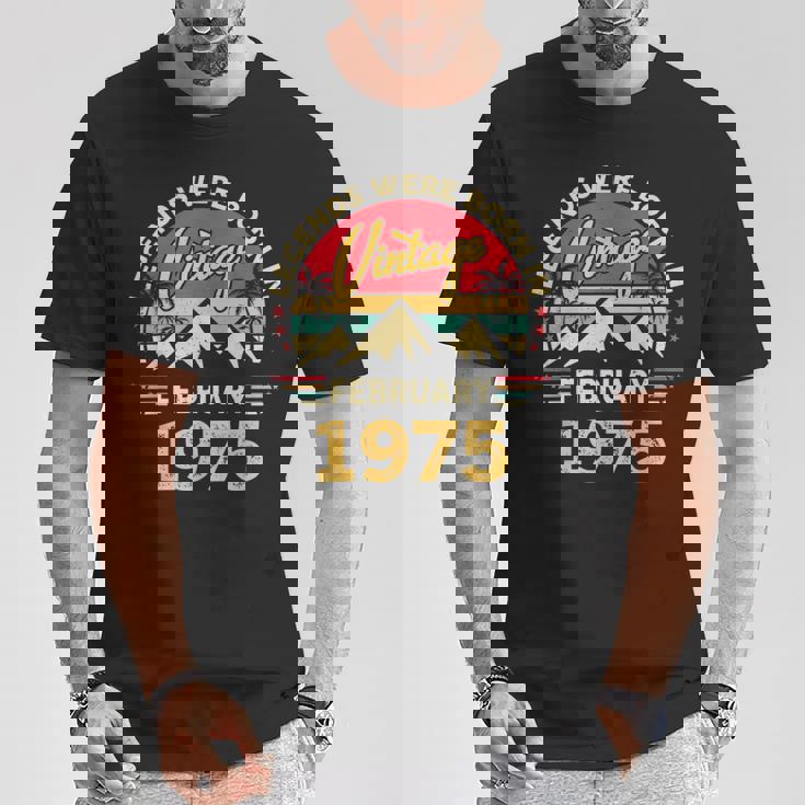 ヴィンテージ51歳の誕生日レジェンドは1975年2月に誕生しました。 Tシャツ 面白い贈り物