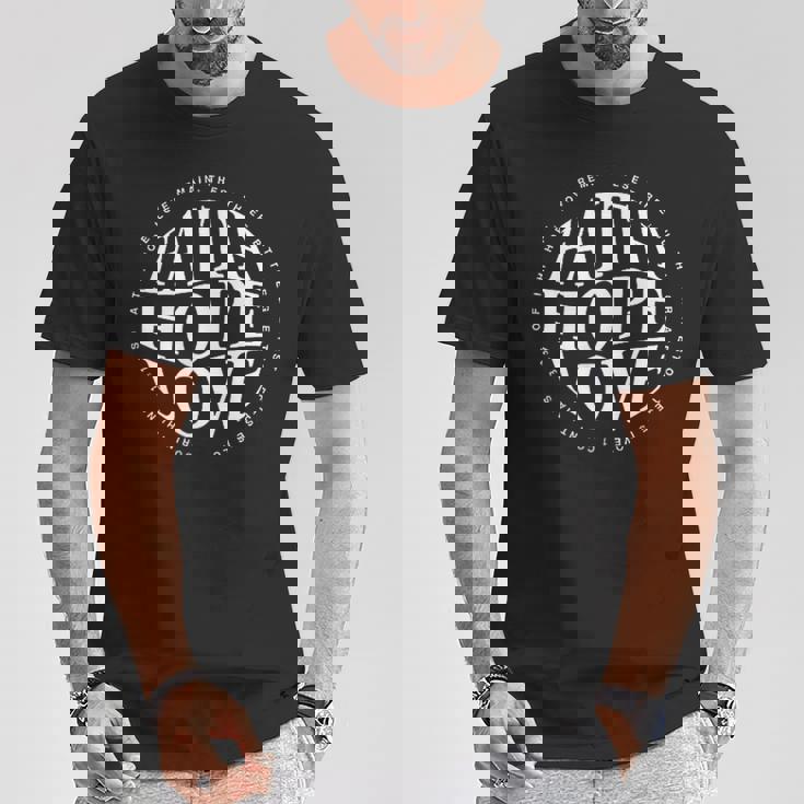 信仰 希望 愛 カトリック 聖書 詩 1 コリント 13 13 Tシャツ 面白い贈り物