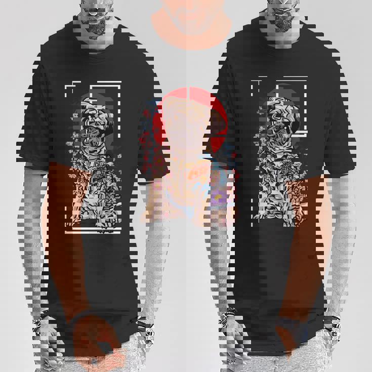 日本のタトゥー パグ 犬 パグ ヤクザの恋人 鯉の魚 長袖tシャツ Tシャツ 面白い贈り物