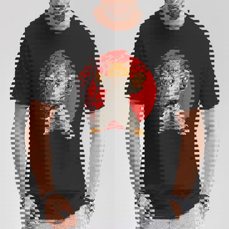 猫 空手 柔道 日本 日没 面白い 空手 猫 Tシャツ 面白い贈り物