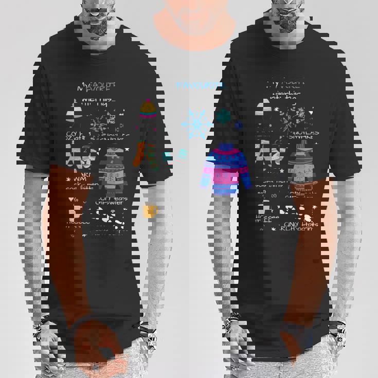 私のお気に入りの冬のものは、居心地の良い帽子、雪の結晶、ホットコーヒーです。 長袖tシャツ Tシャツ 面白い贈り物