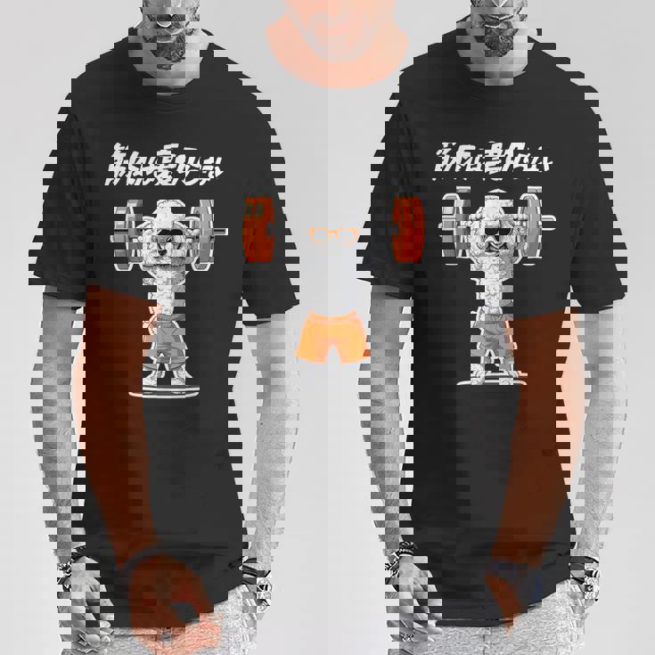 筋肉は裏切らない トイプードル グッズ 犬 おもしろ 面白い ネタ 筋トレ Tシャツ 面白い贈り物