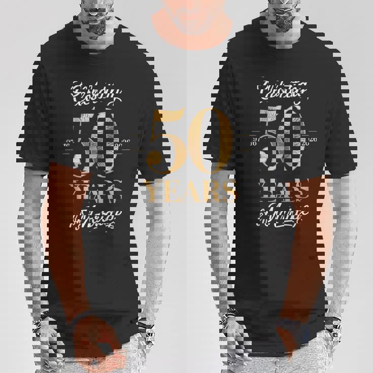 結婚 50 周年を祝う 1976 年 2026 年のゴールデン デザイン Tシャツ 面白い贈り物