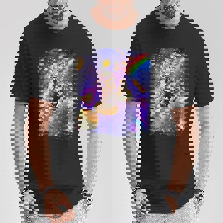 虹銀河のホットドッグに乗る宇宙の猫 Tシャツ 面白い贈り物