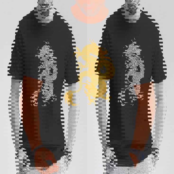黄金龍 龍 幸運 富裕 幸せ 星 Tシャツ 面白い贈り物