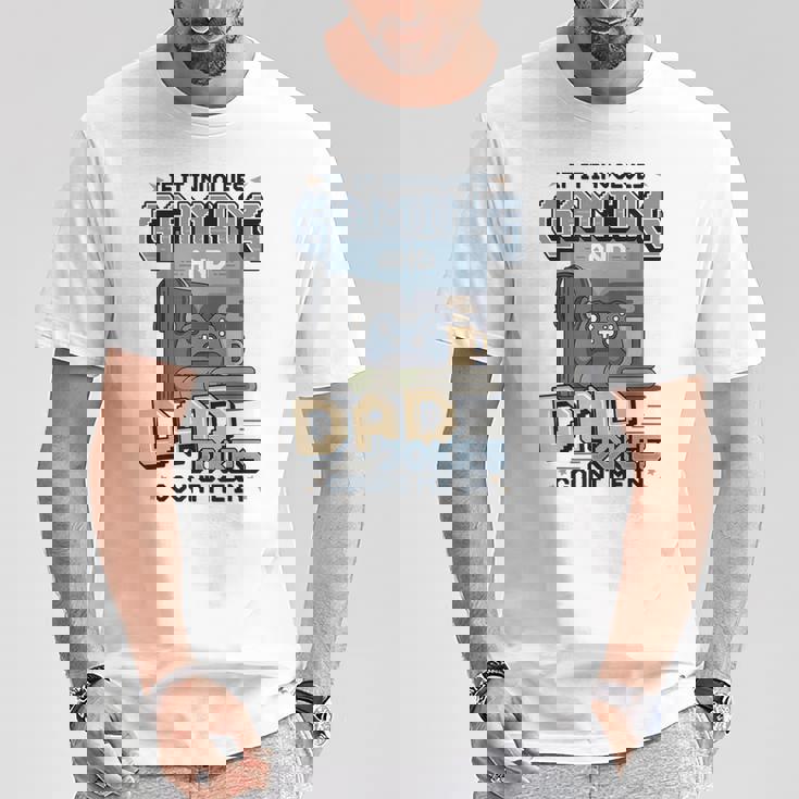 Gaming And Dad Jokes 面白い レトロ ゲーマー 父 しゃれ Tシャツ 面白い贈り物