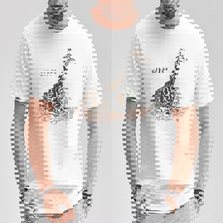 Giraffe キリン イラスト おしゃれ かっこいい キリンの絵 リアル 熱帯の花 野生生物 キリン好き Tシャツ 面白い贈り物