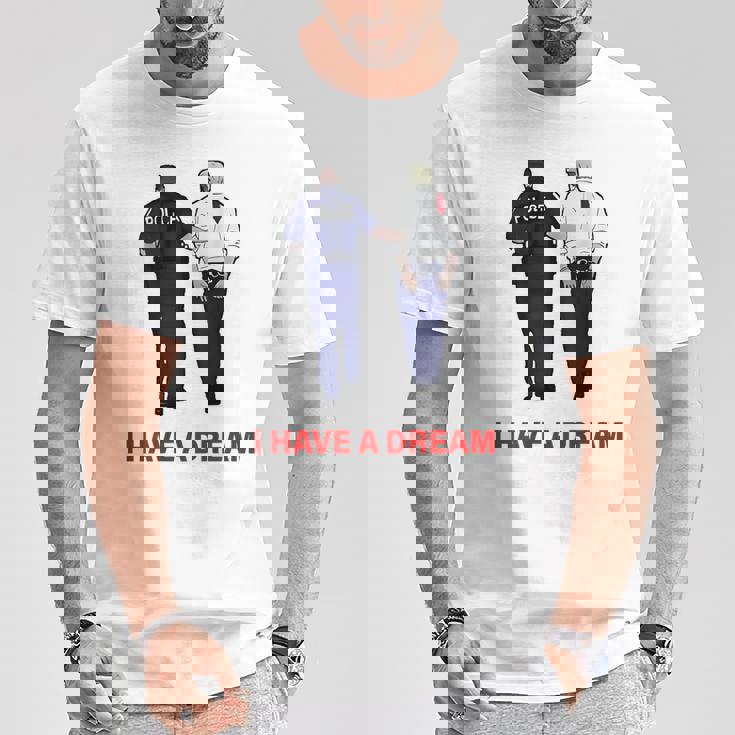 On Back I Have A Dream Trump Police 格言 男性 Tシャツ 面白い贈り物