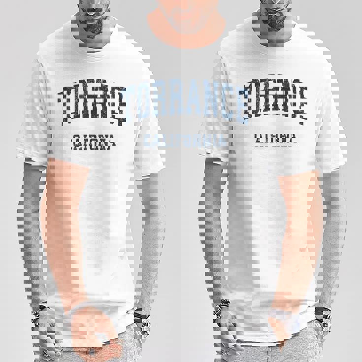 Torrance California Ca ビンテージ アスレチック スポーツデザイン Tシャツ 面白い贈り物