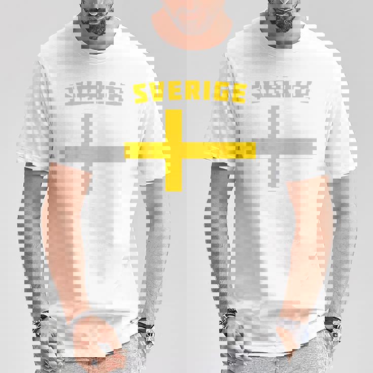 スウェーデンサッカースウェーデン国旗 ファンジャージ Tシャツ 面白い贈り物